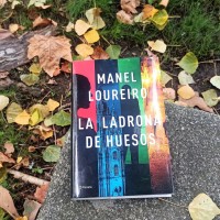 "La ladrona de huesos", de Manel Loureiro: un thriller ambientado en el Camino de Santiago